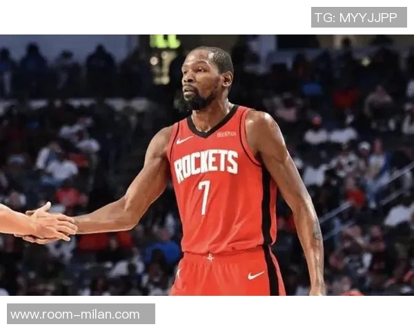 杜兰特称赞阿门攻防兼备期待他继续展现中远投信心 杜兰特称赞阿门攻防兼备期待他继续展现中远投信心